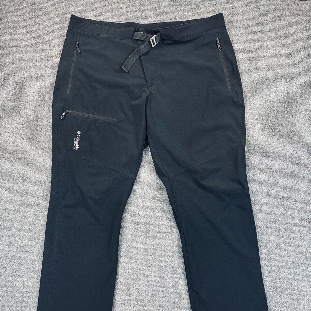 Columbia Men's 42x32 Black Titan Pass Pants Hiking Trekking Stretch Cinch Belt